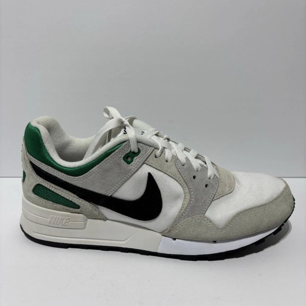 Nike Men's White Black Green Athletic Sneakers